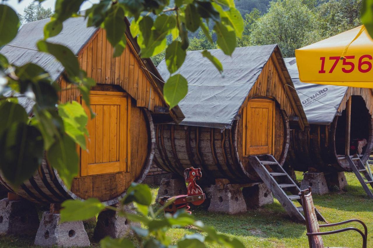 מלון פוצ'ה Rafting Kamp Dvije Vrbe מראה חיצוני תמונה